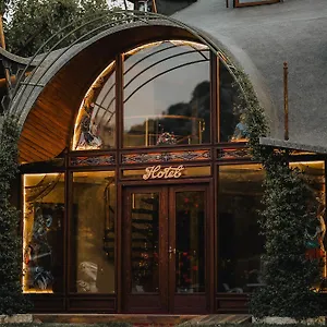  Albergue Legjenda