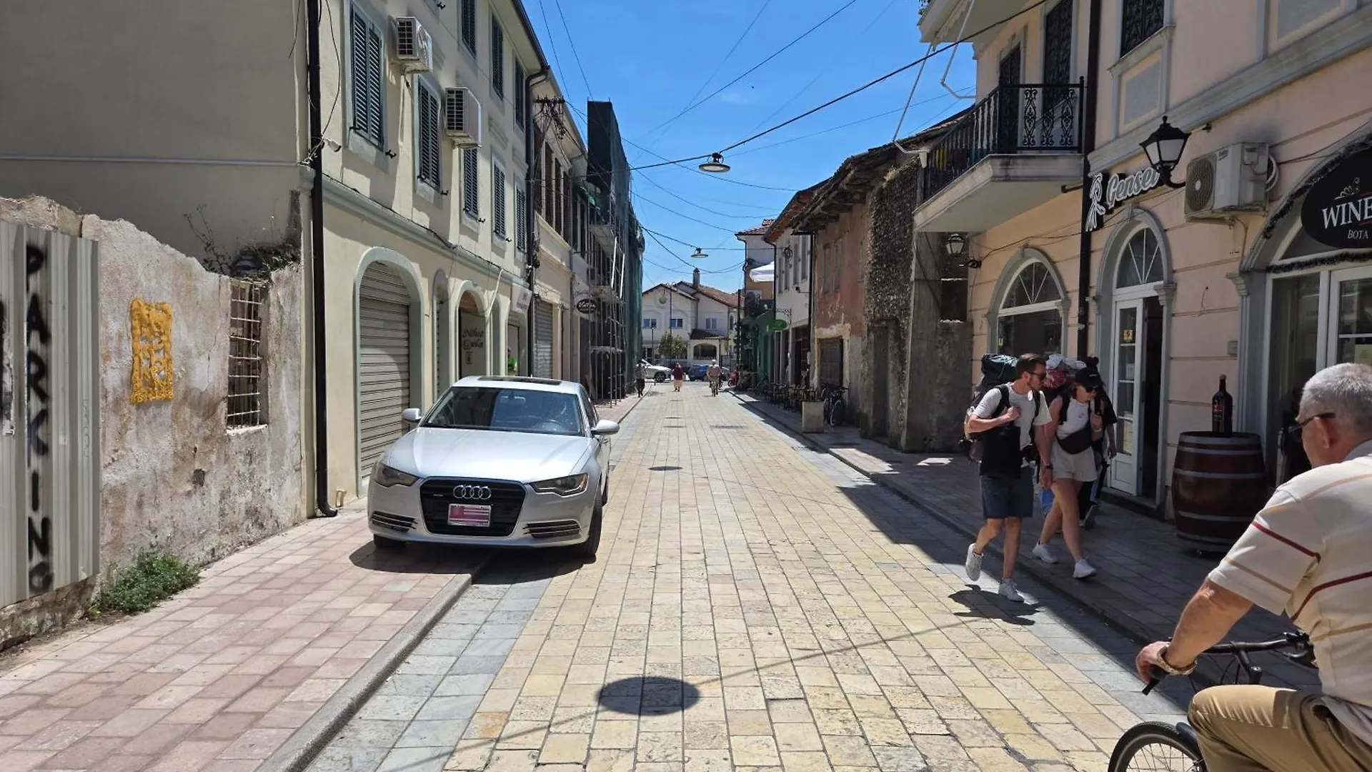 Ar-Lux Apartment Old Street Shkodër